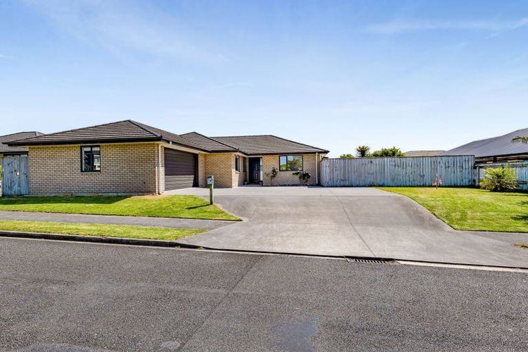 Photo of property in 75 Dillon Drive, Bell Block, New Plymouth, 4312