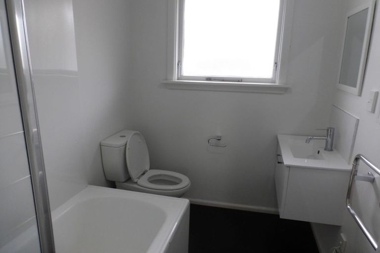 Photo of property in 2/32 Brittan Street, Linwood, Christchurch, 8011