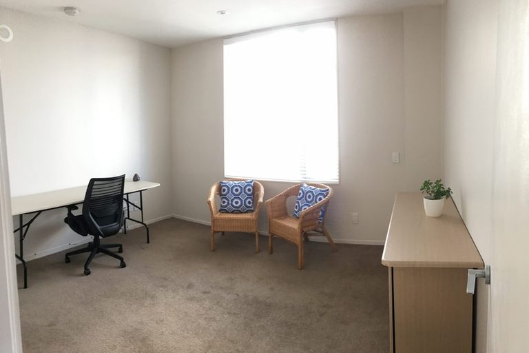 Photo of property in Trinity Apartments, 807/19 College Street, Te Aro, Wellington, 6011