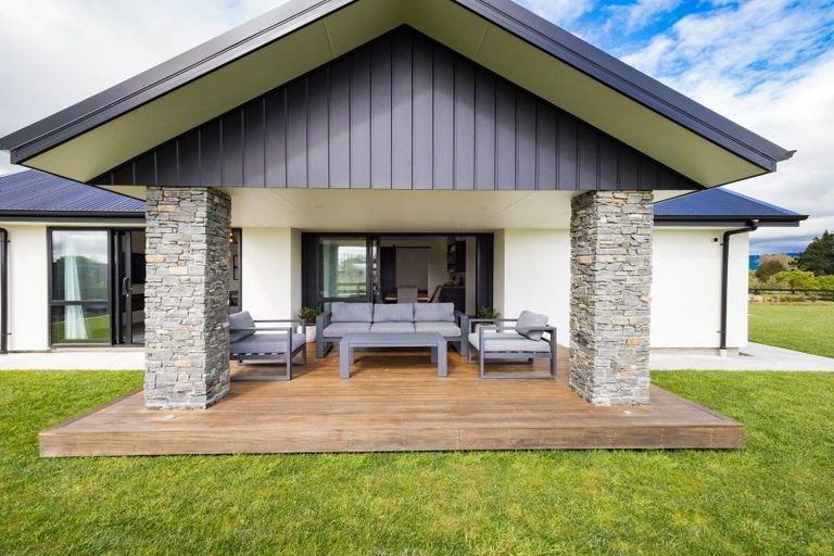 Photo of property in 65 Hartwell Drive, Kelvin Grove, Palmerston North, 4470