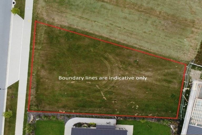 Photo of property in 13 Deans Drive, Wanaka, 9305