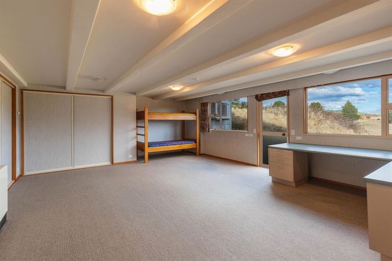 Photo of property in 23 Balmoral Drive, Kelvin Heights, Queenstown, 9300