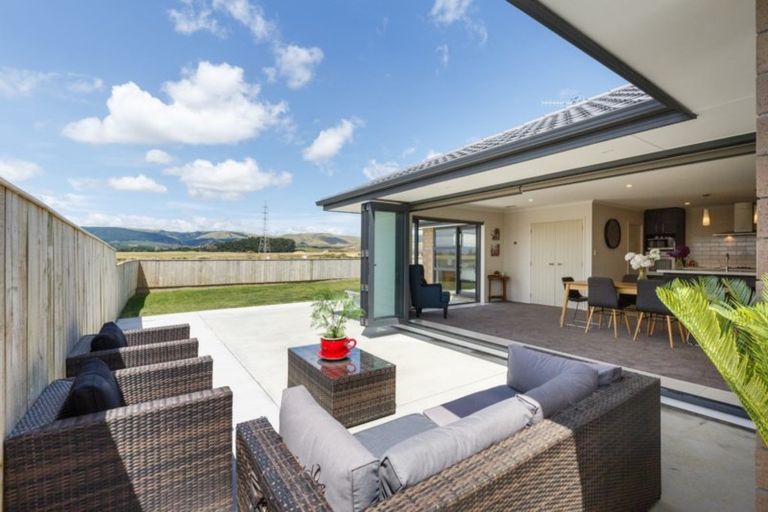 Photo of property in 32 Silicon Way, Fitzherbert, Palmerston North, 4410