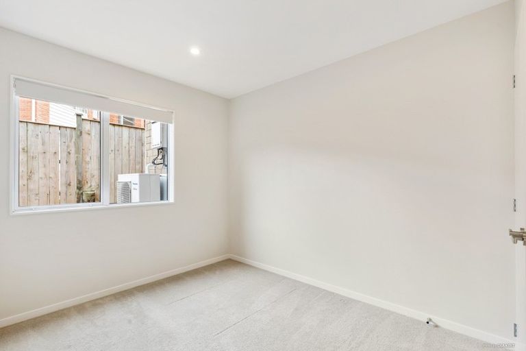 Photo of property in 77 Golden Morning Drive, Albany Heights, Auckland, 0632