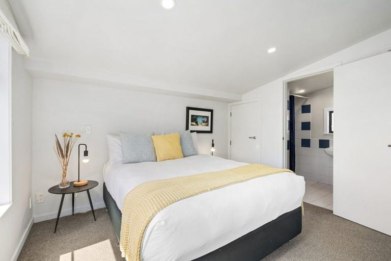 Photo of property in 2a Lewisville Terrace, Thorndon, Wellington, 6011