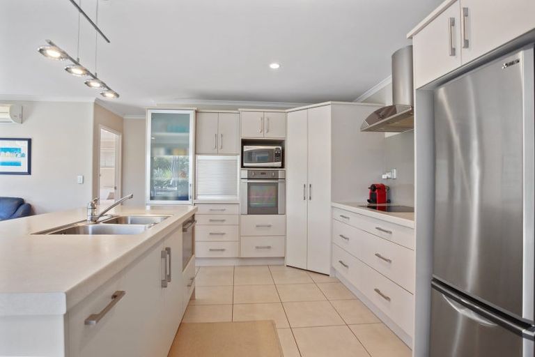 Photo of property in 2 Mccall Avenue, Pauanui, Hikuai, 3579