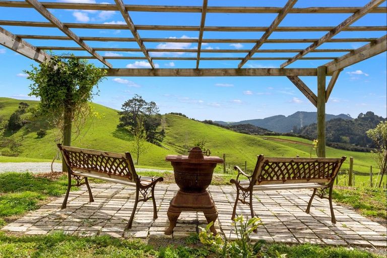 Photo of property in 90 Ahuroa Valley Road, Makarau, Warkworth, 0981