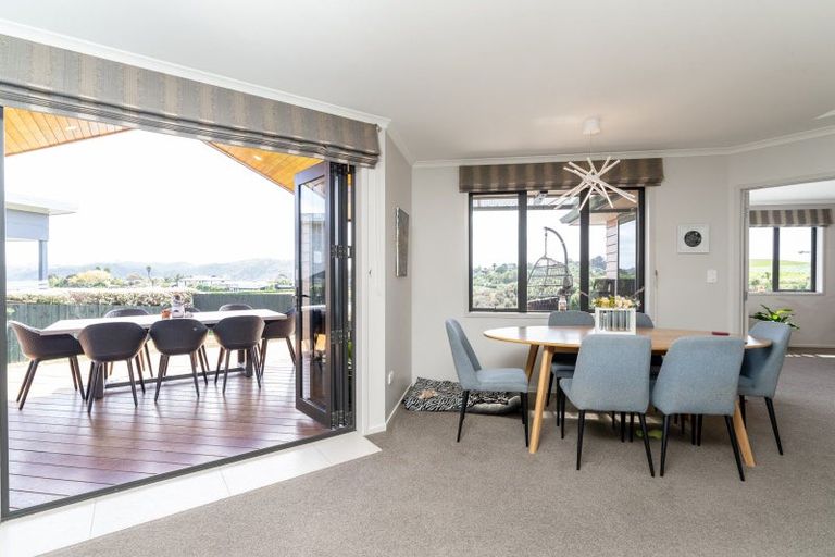 Photo of property in 10 Mahana Place, Raglan, 3225