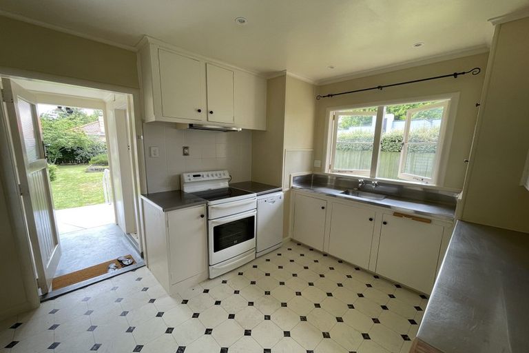 Photo of property in 141 Victoria Street, Cambridge, 3434