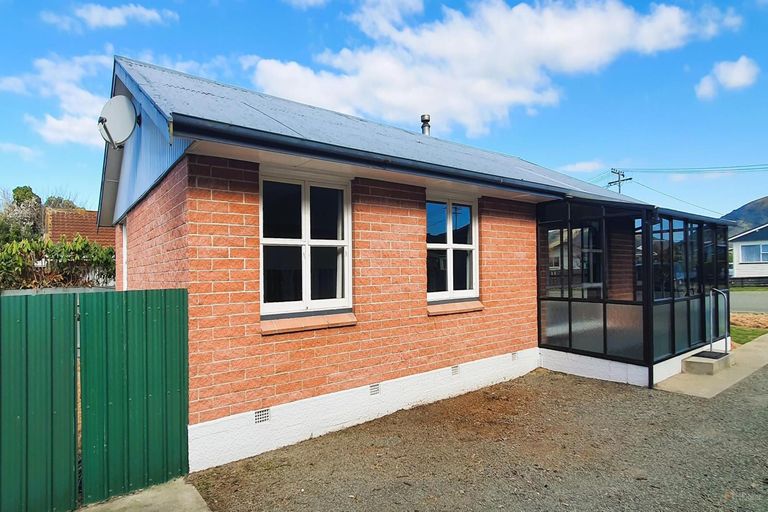 Photo of property in 6 Grace Street, Waimate, 7924