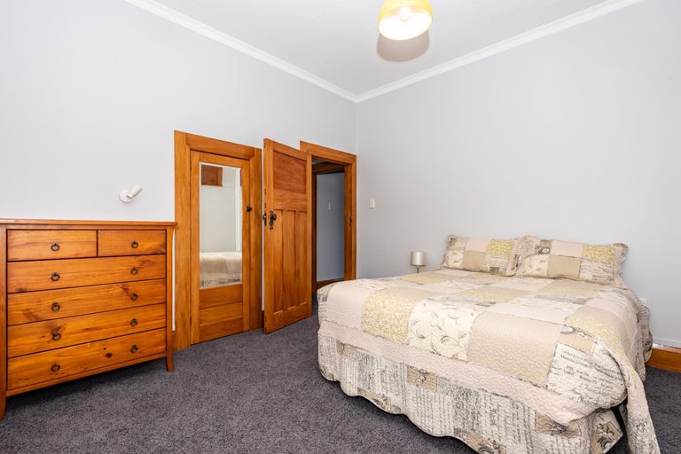 Photo of property in 33 Cobden Street, Gisborne, 4010