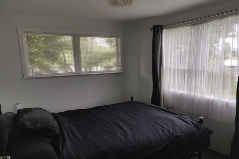Photo of property in 105 Te Atatu Road, Te Atatu South, Auckland, 0610