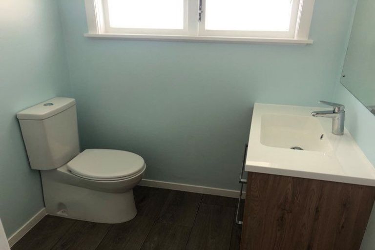 Photo of property in 380 George Street, Stokes Valley, Lower Hutt, 5019