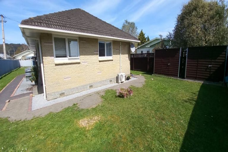 Photo of property in 13 Camp Street, Silverstream, Upper Hutt, 5019