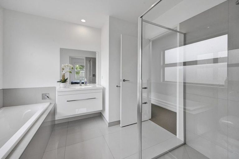 Photo of property in 16 Egmont Street, Patea, 4520