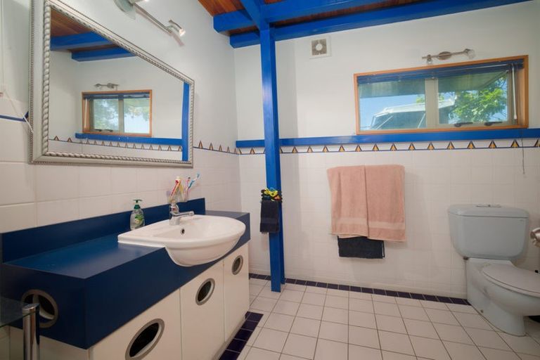 Photo of property in 13 Kotare Place, South Bay, Kaikoura, 7300