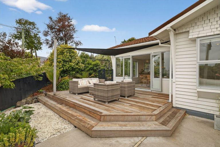 Photo of property in 1/22 Hackthorne Road, Cashmere, Christchurch, 8022