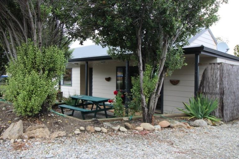 Photo of property in 35 Shields Street, Clyde, 9330