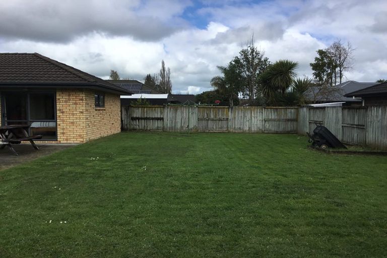 Photo of property in 17 Watkins Road, Cambridge, 3434