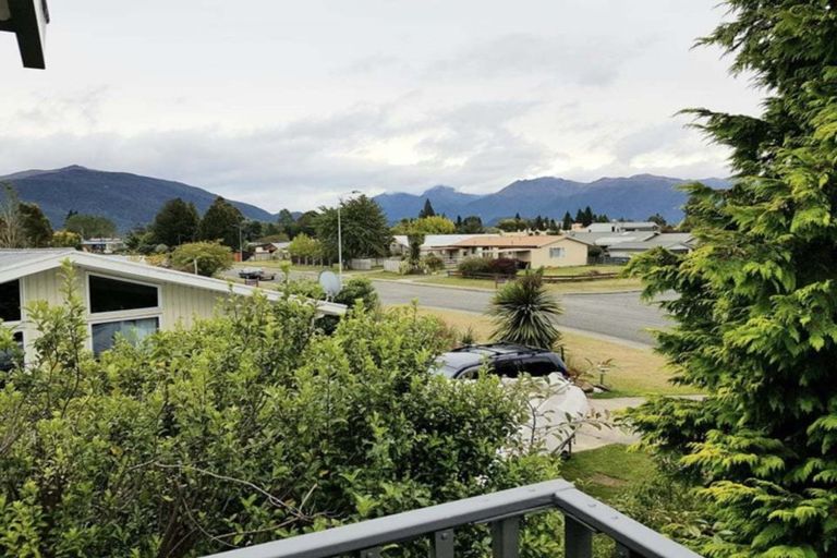 Photo of property in 30 Cleddau Street, Te Anau, 9600