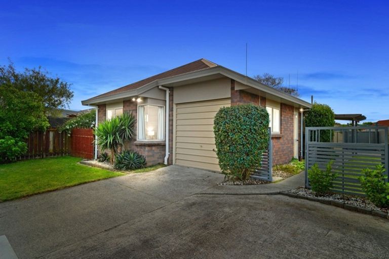 Photo of property in 27 Crisp Drive, Papamoa Beach, Papamoa, 3118