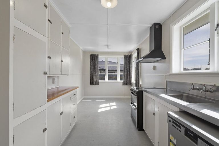 Photo of property in 3 Upham Terrace, Roslyn, Palmerston North, 4414