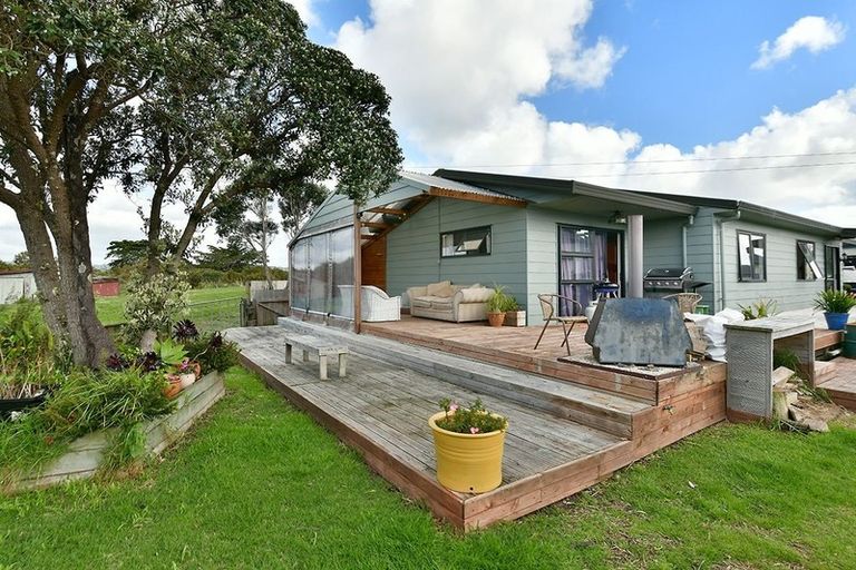 Photo of property in 49c Parakai Avenue, Parakai, 0830