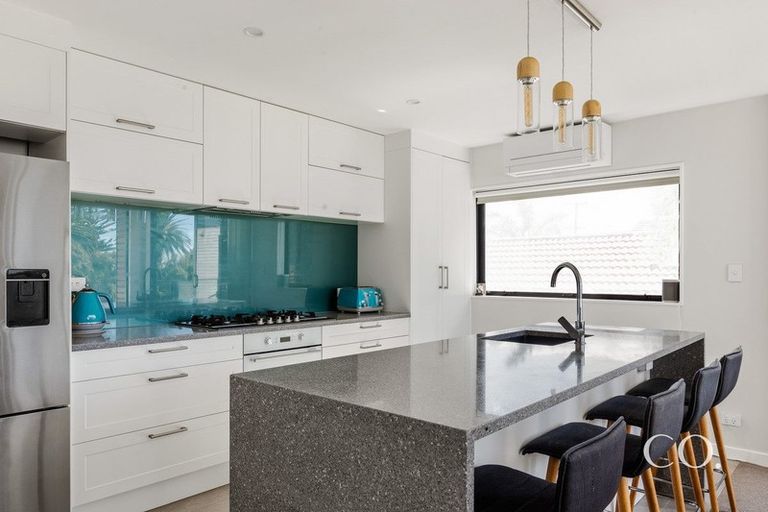 Photo of property in 1 Karewa Parade, Papamoa Beach, Papamoa, 3118