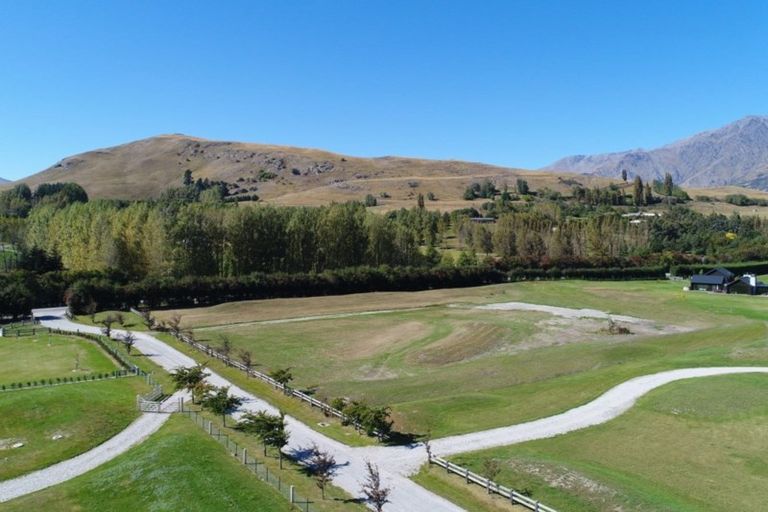 Photo of property in 215 Lower Shotover Road, Speargrass Flat, Queenstown, 9371