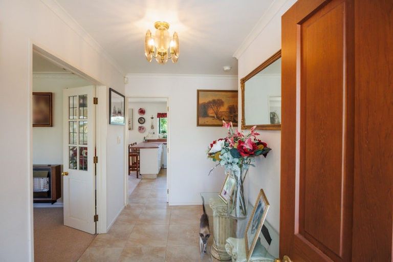 Photo of property in 7 Jasmine Place, Fitzherbert, Palmerston North, 4410