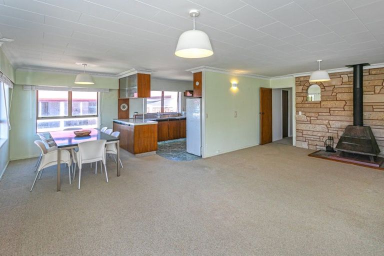 Photo of property in 107 Titiro Place, Onemana, Whangamata, 3691