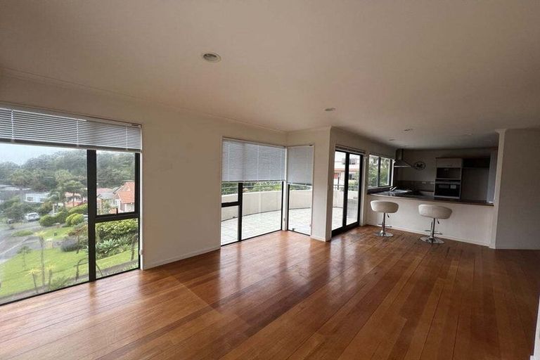 Photo of property in 66 Kate Sheppard Avenue, Torbay, Auckland, 0630