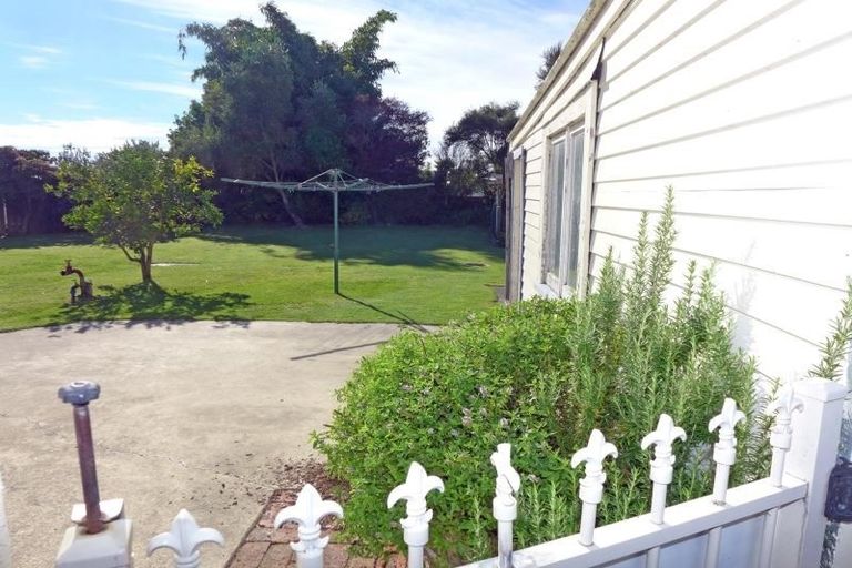 Photo of property in 4 Jervois Road, Jervoistown, Napier, 4112