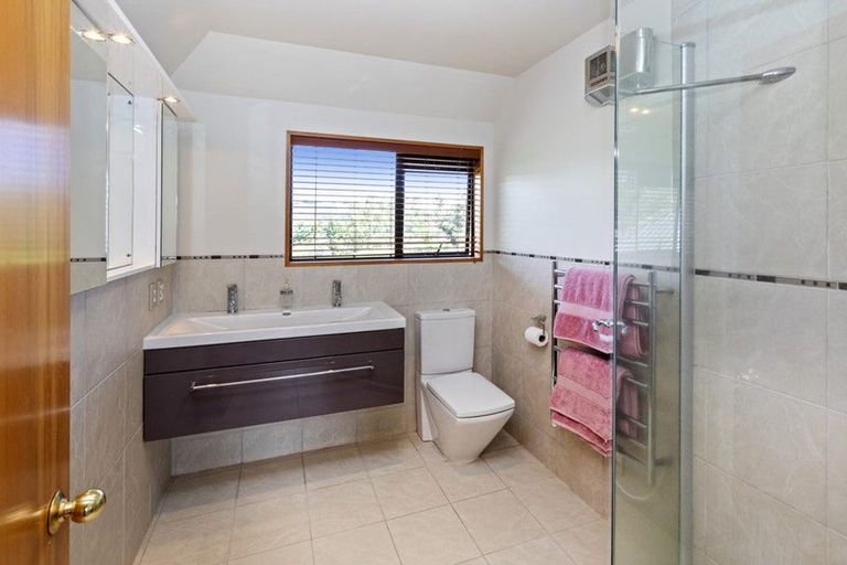 Photo of property in 6 Corgwyn Avenue, Halswell, Christchurch, 8025