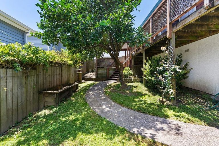 Photo of property in 2/4 Gibraltar Street, Howick, Auckland, 2014