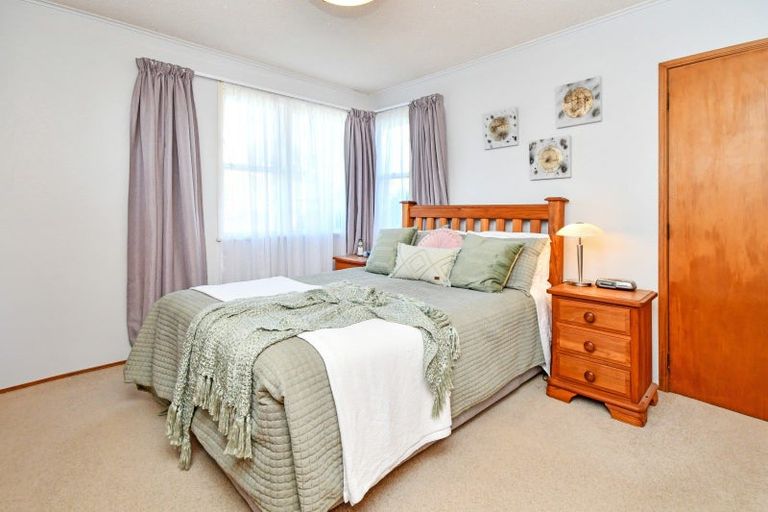 Photo of property in 9 Lomas Place, Manurewa, Auckland, 2102