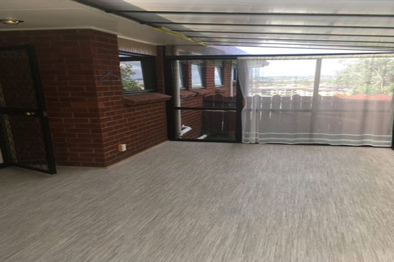 Photo of property in 11a Orewa Heights Crescent, Orewa, 0931