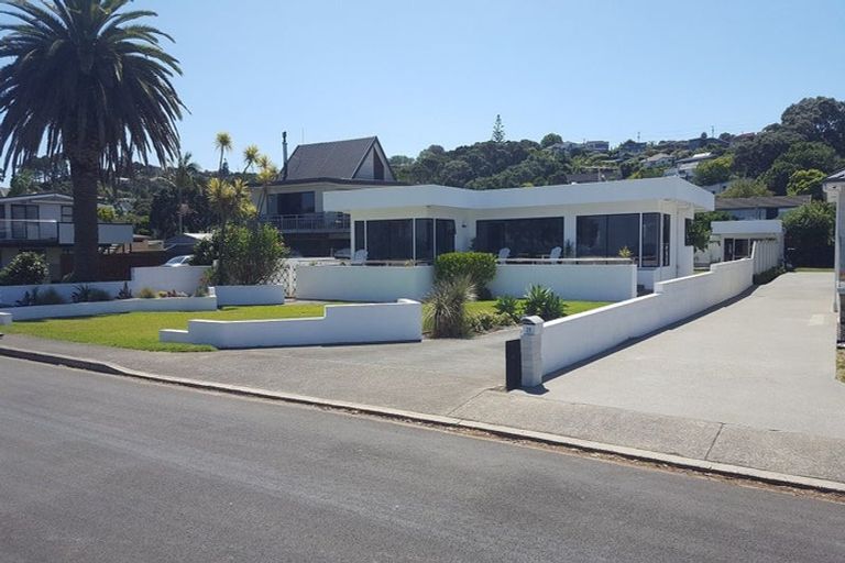 Photo of property in 31 Arkles Strand, Arkles Bay, Whangaparaoa, 0932