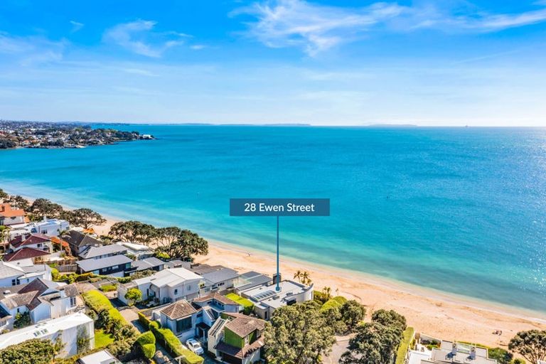 Photo of property in 28 Ewen Street, Takapuna, Auckland, 0622