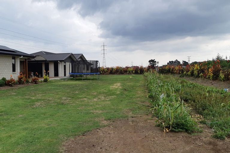 Photo of property in 1217 Glenbrook Road, Glenbrook, Waiuku, 2681