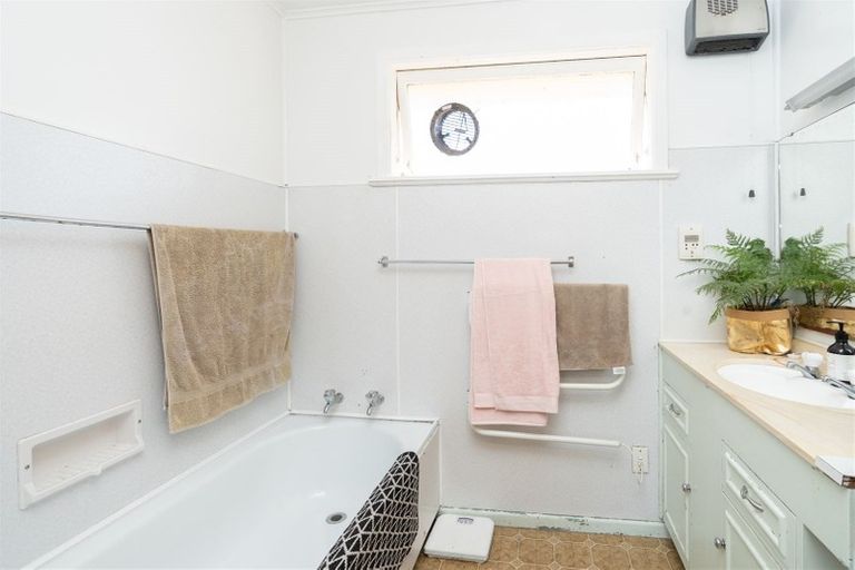 Photo of property in 5 Duncan Road, St Andrews, Hamilton, 3200