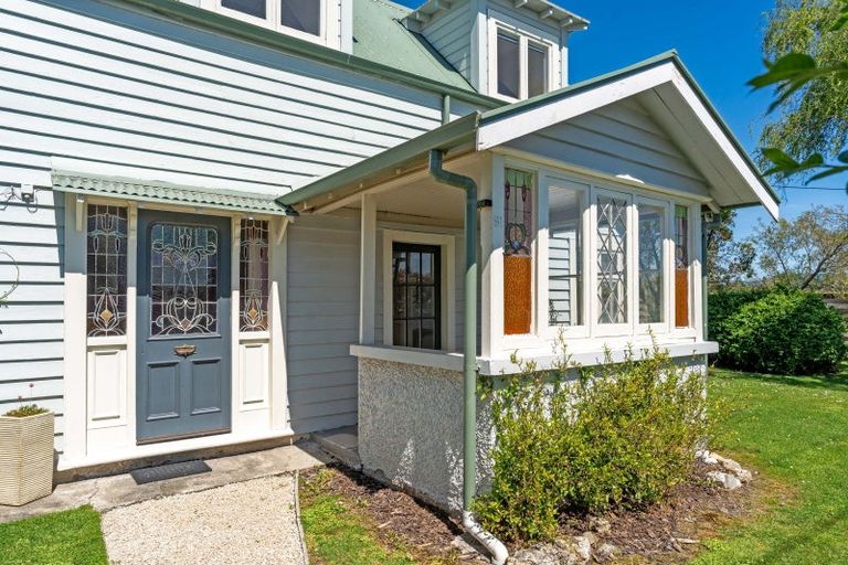 Photo of property in 91 Jellicoe Street, Martinborough, 5711
