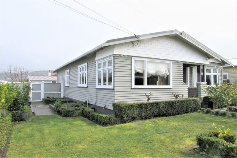 Photo of property in 35 Tama Street, Alicetown, Lower Hutt, 5010