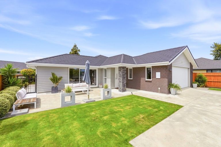 Photo of property in 37 Pharazyn Street, Feilding, 4702