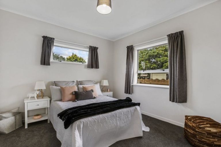 Photo of property in 97 Russell Road, Manurewa, Auckland, 2102