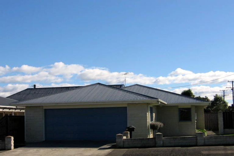 Photo of property in 6 Coradine Street, Masterton, 5810
