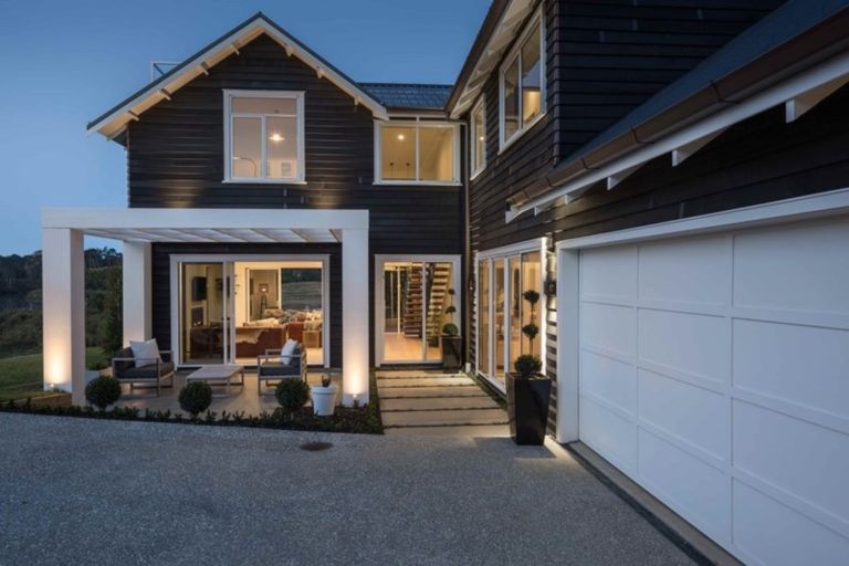 Photo of property in 12 William Blake Way, Riverhead, 0820