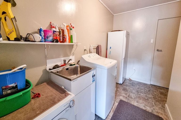 Photo of property in 239 Clyde Street, Balclutha, 9230