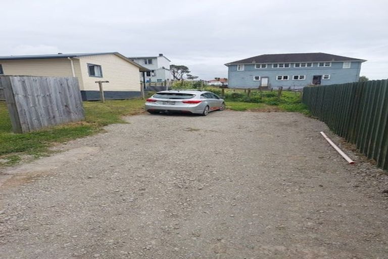 Photo of property in 141a-d Bedford Street, Cannons Creek, Porirua, 5024