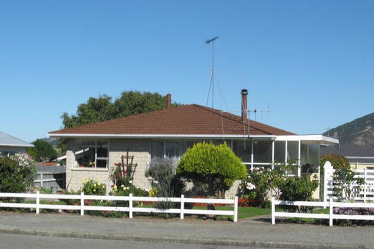 Photo of property in 11 Coronation Street, Waimate, 7924